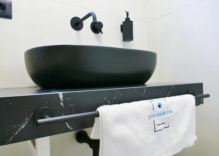 Bvsirenehouse Semesterbostad *